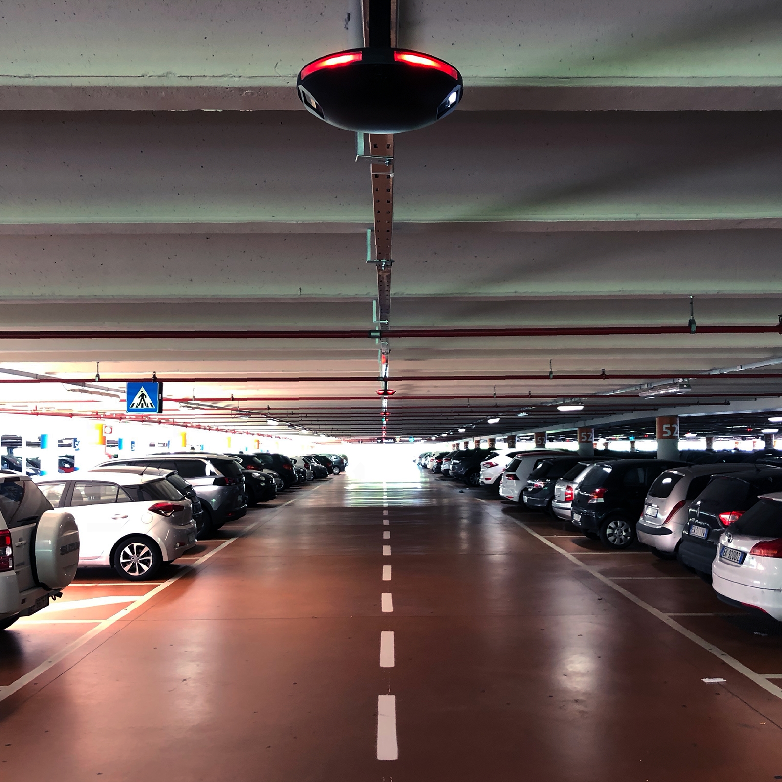 SHOPPING MALL [IL CENTRO] of ARESE | the most complete parking guidance system Agla Group